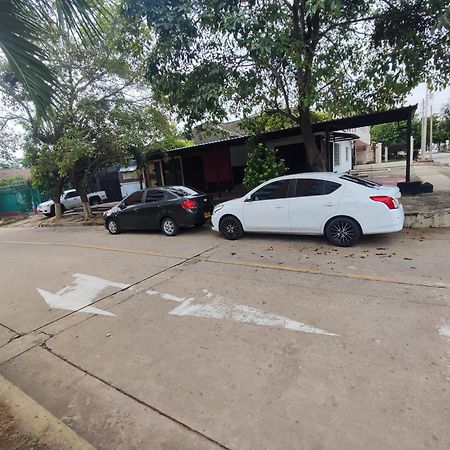Aparta Estudios Mubarak บาร์รังกีญา ภายนอก รูปภาพ